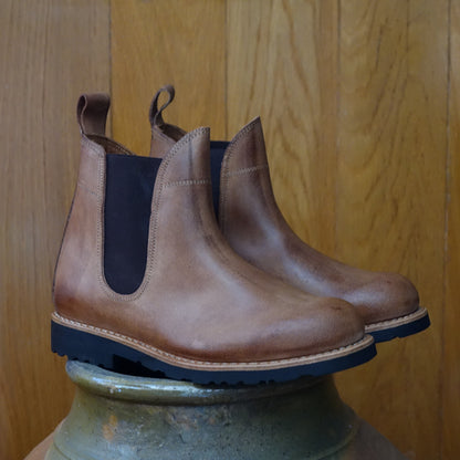 Alps Leather Chelsea Boots - Natural By The Mountain